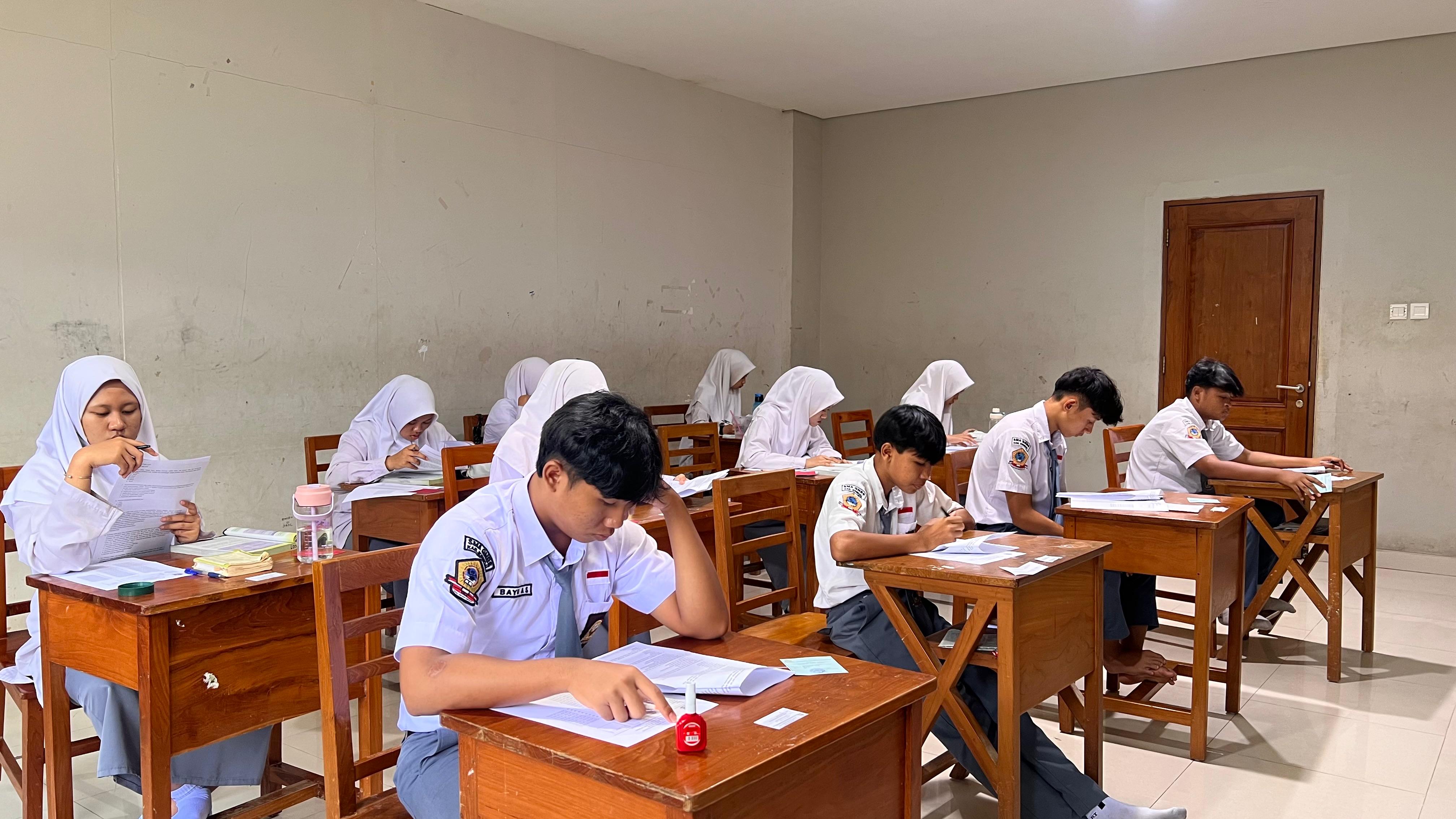 Kegiatan belajar mengajar di kelas